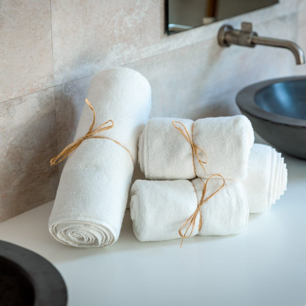 Luxury Organic Bath Six Piece Towel Set – Soft, Plush 700 GSM Turkish Cotton